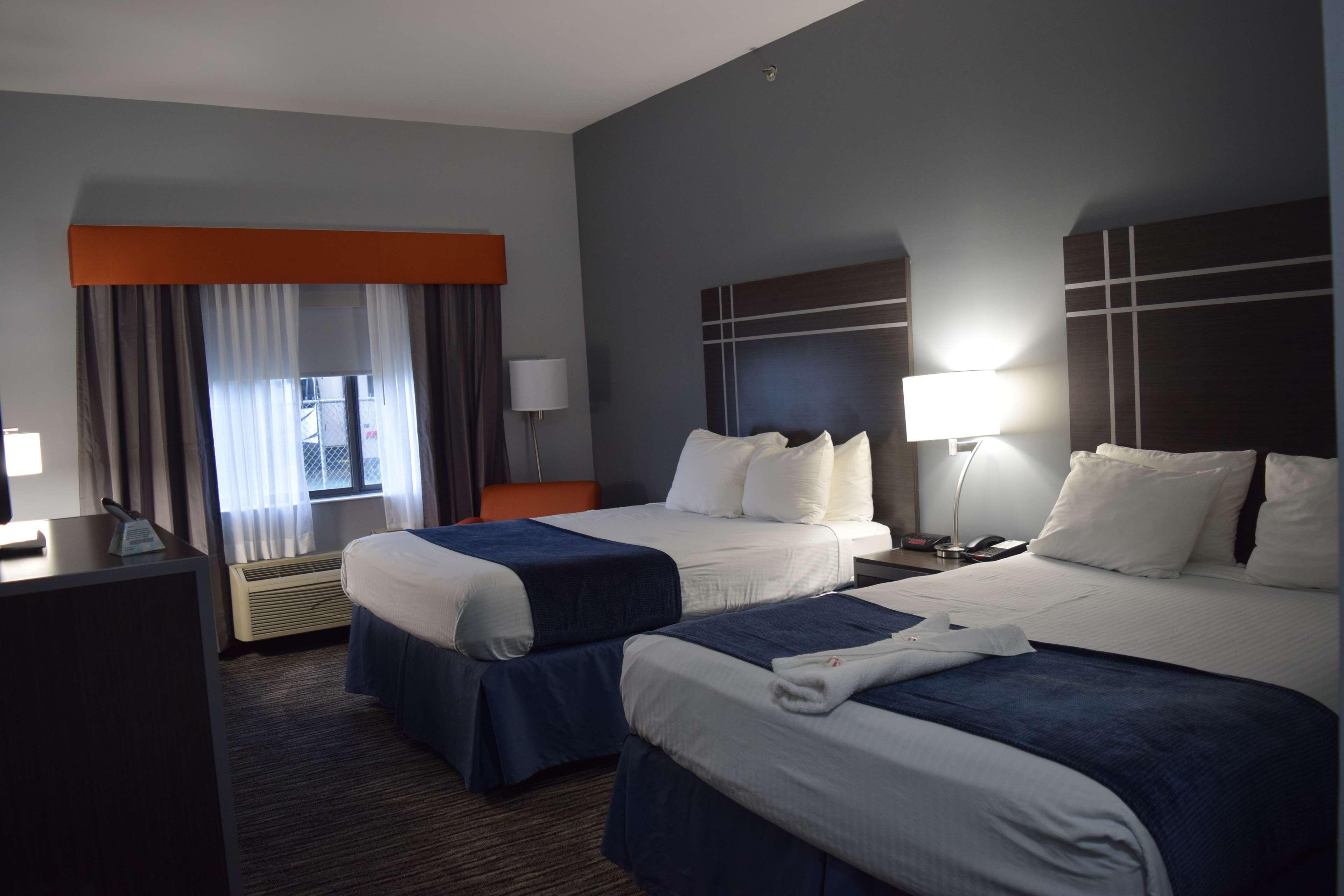 Best Western Elkhart Inn & Suites Экстерьер фото
