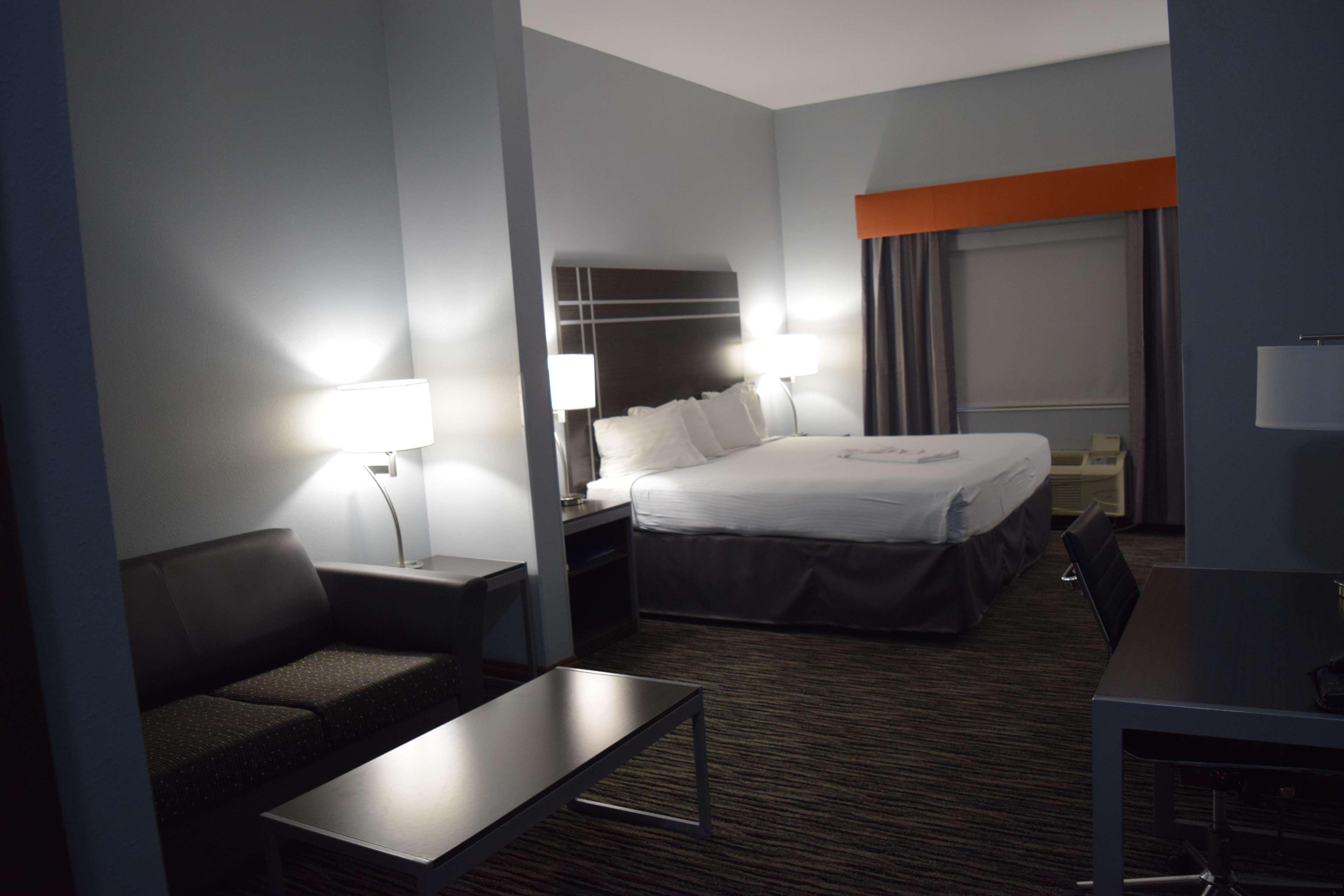 Best Western Elkhart Inn & Suites Экстерьер фото